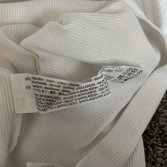 Zara white long/maxi t shirt dress. Very good condition. Size large. - Picture 7 of 7